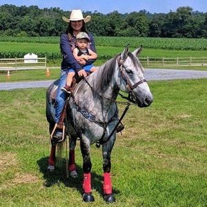 Meet your Posher, Ashley